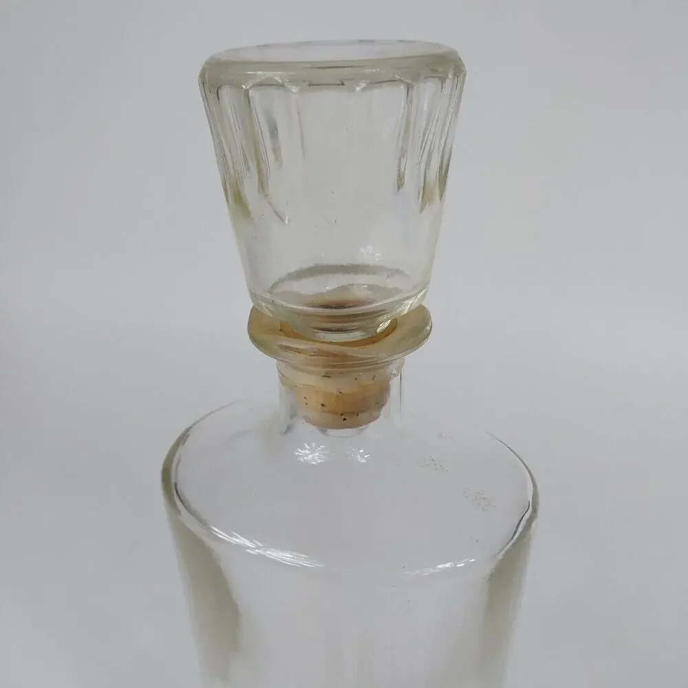 Vintage Whisky Decanter Glass Liquor Bottle With‎ Cork On Stopper Decorative